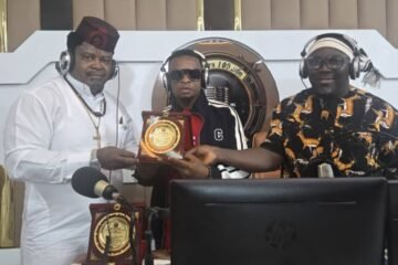 Amb. Dr Osita Offor “Ultimate Commander”, Receives the Masters Radio 105.9 FM, Award for Philanthropist/ Humanitarian Personality, 2025.